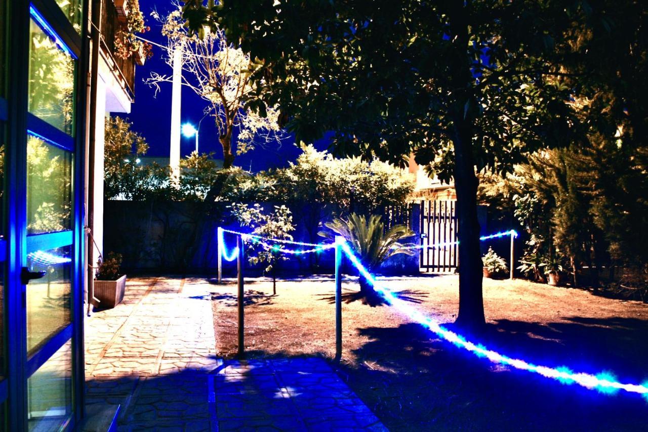 Buenretirope - Confortevoli Appartamentini Con Giardino Pescara Dış mekan fotoğraf